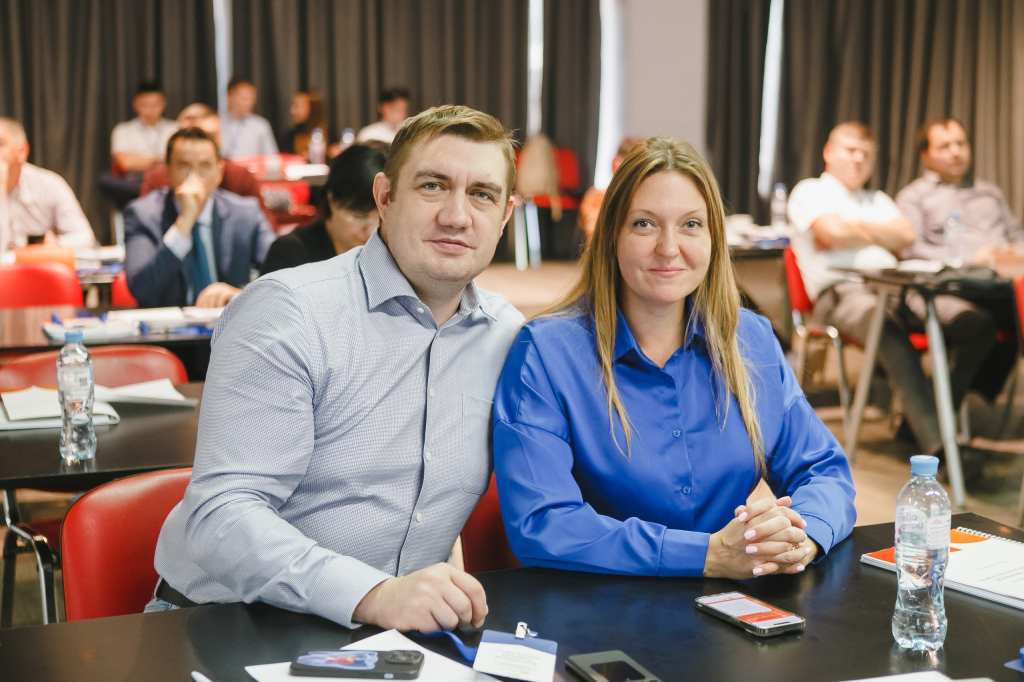 Франшиза сети стоматологических клиник Demokrat - Меня пригласили на конференцию, мы с мужем решили поучаствовать.