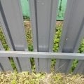 Хамское отношение к клиентам и не соблюдают технологию установки и покраски забора